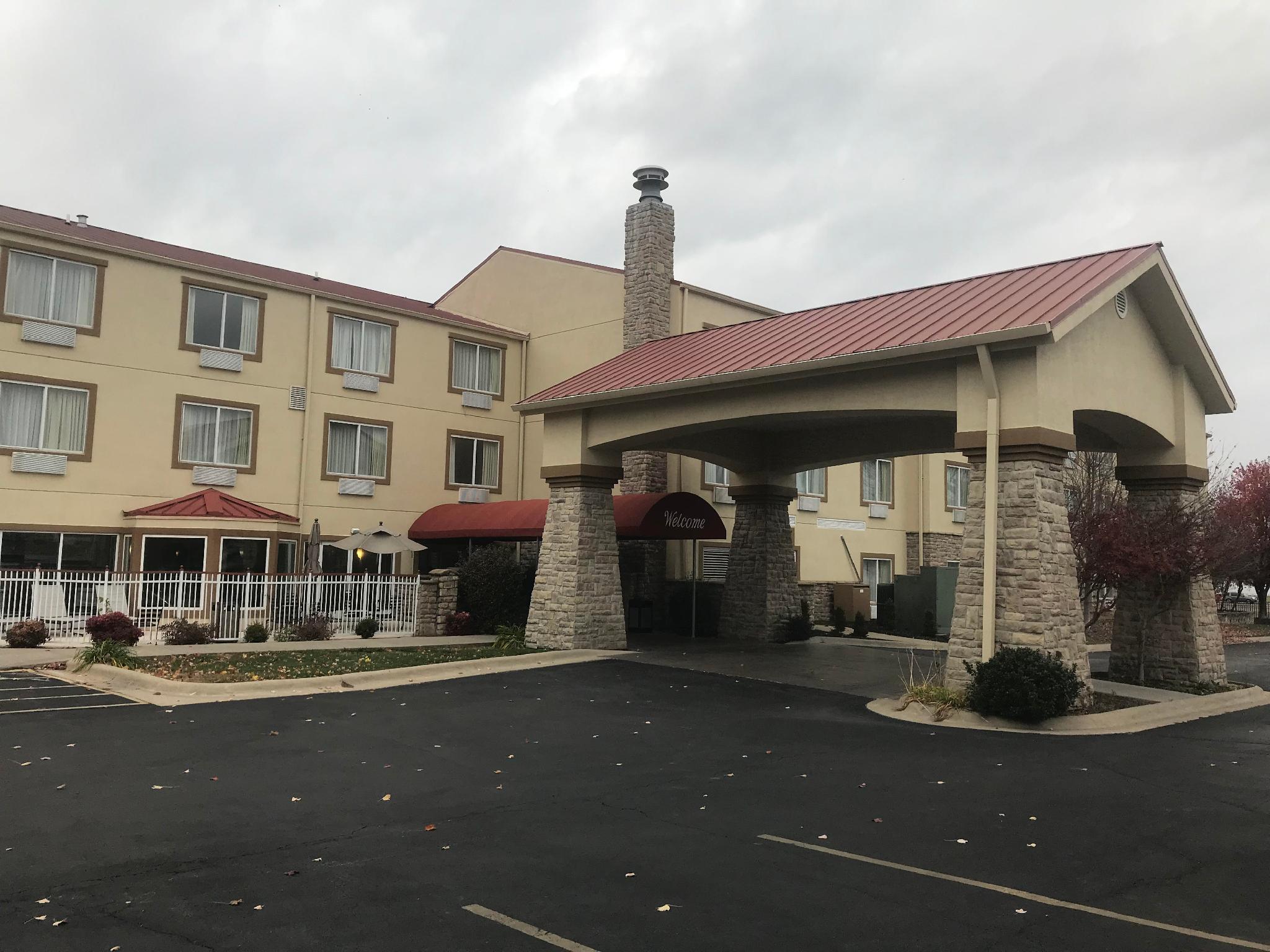 Hotel Baymont By Wyndham Springfield I-44 Exterior foto